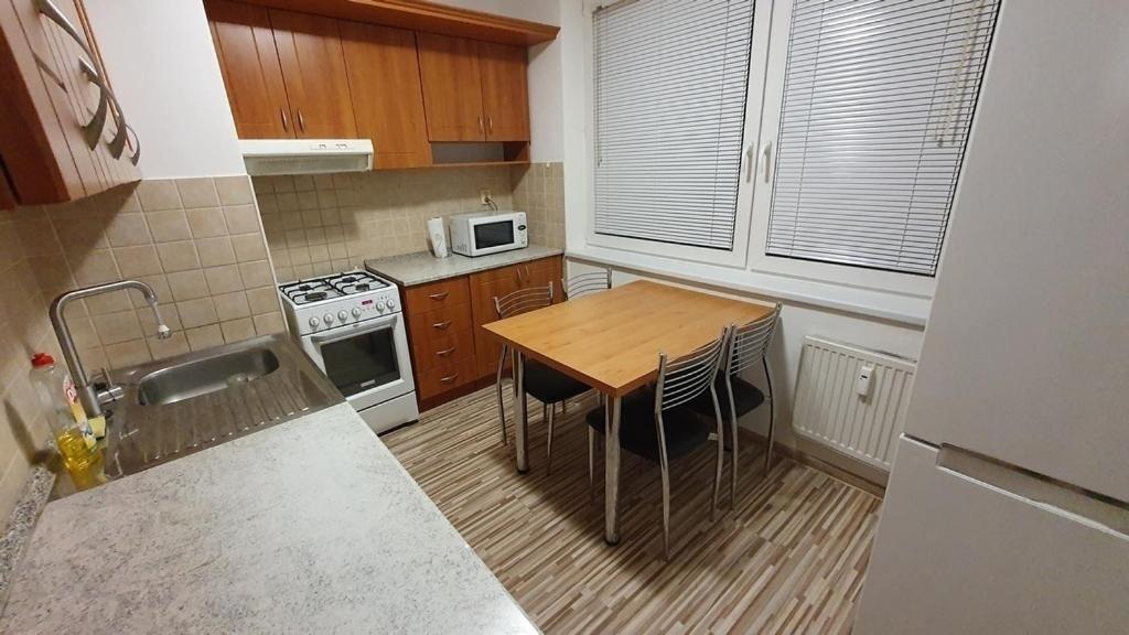 Apartman Mikaela 68 M2 Poprad Eksteriør billede