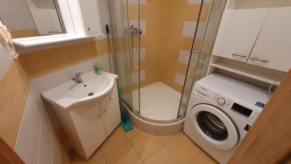 Apartman Mikaela 68 M2 Poprad Eksteriør billede