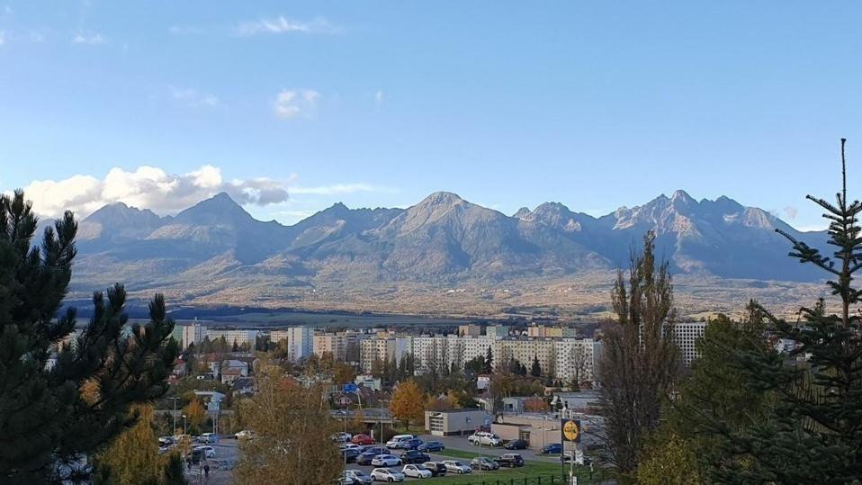 Apartman Mikaela 68 M2 Poprad Eksteriør billede